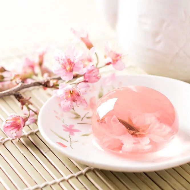 樱花味真的好闻吗,骗人的草莓包装