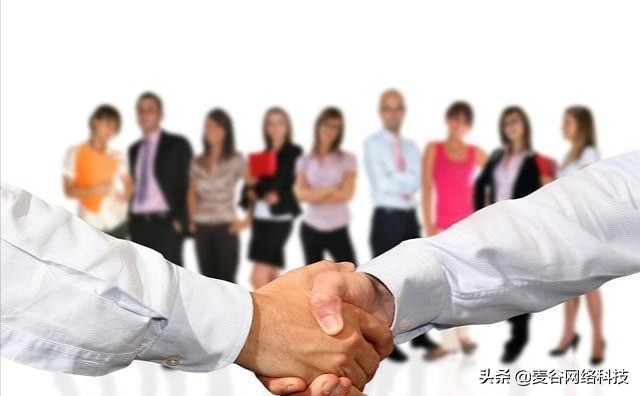 雷军谈怎么选择创业方向,雷军称大学生过早创业易误入歧途