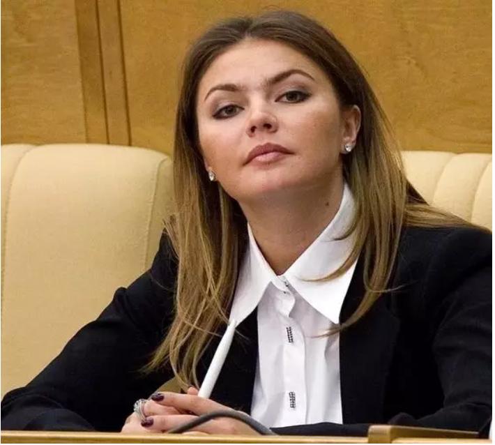 俄罗斯体操女皇卡巴耶娃有孩子吗,卡巴耶娃年轻时与普京