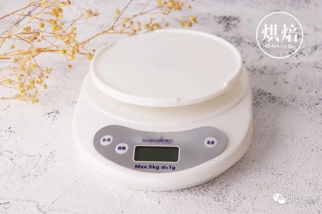 烘焙新手小白要买些什么工具,新手小白在哪里学做烘焙比较合适