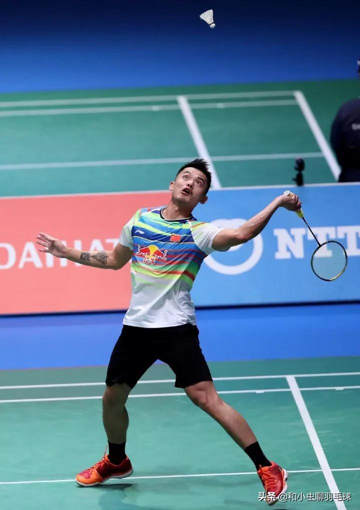 羽毛球高远球的规范动作视频,高远球关键点