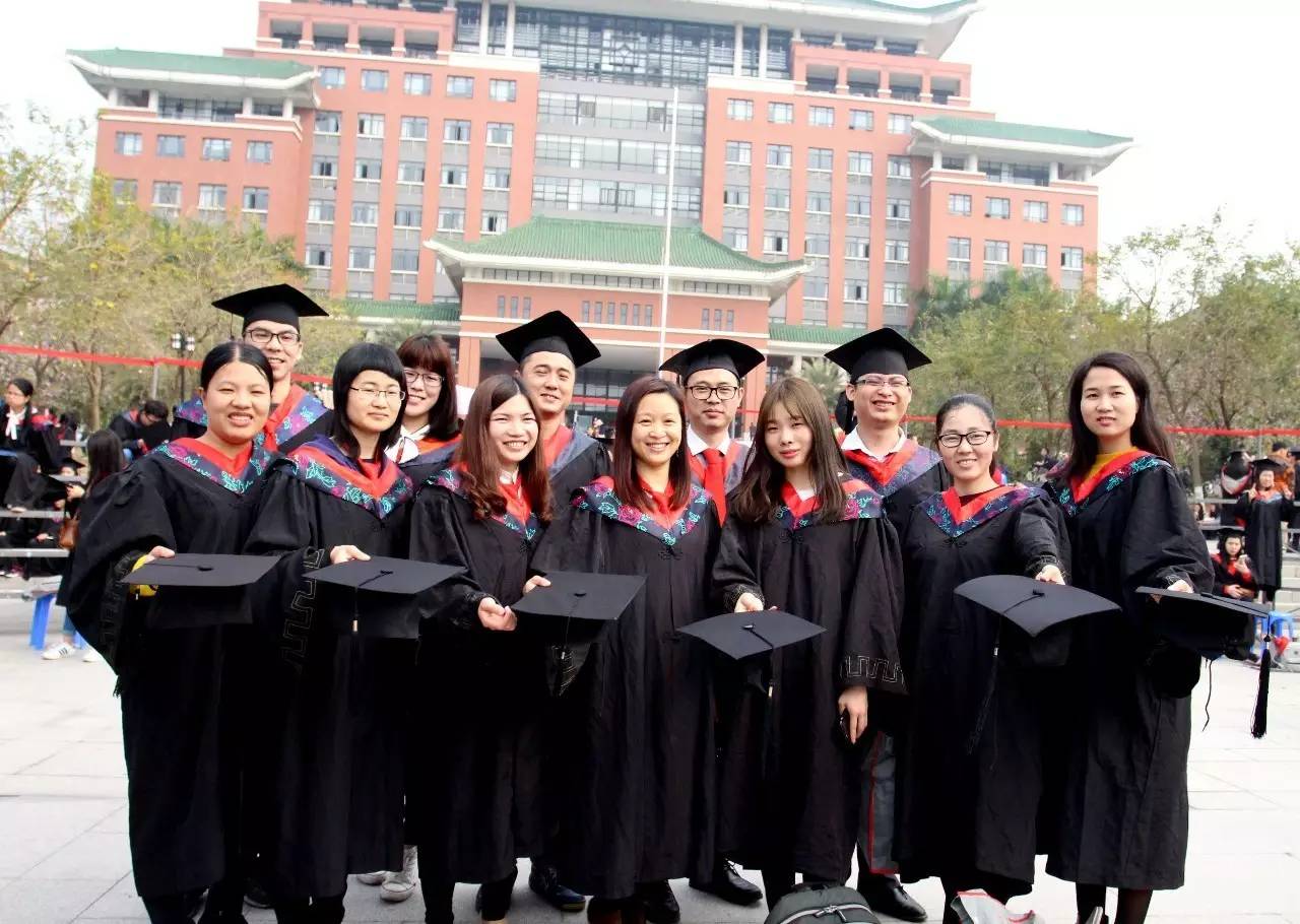 上海大专学历最低分,上海大专学历有前途吗