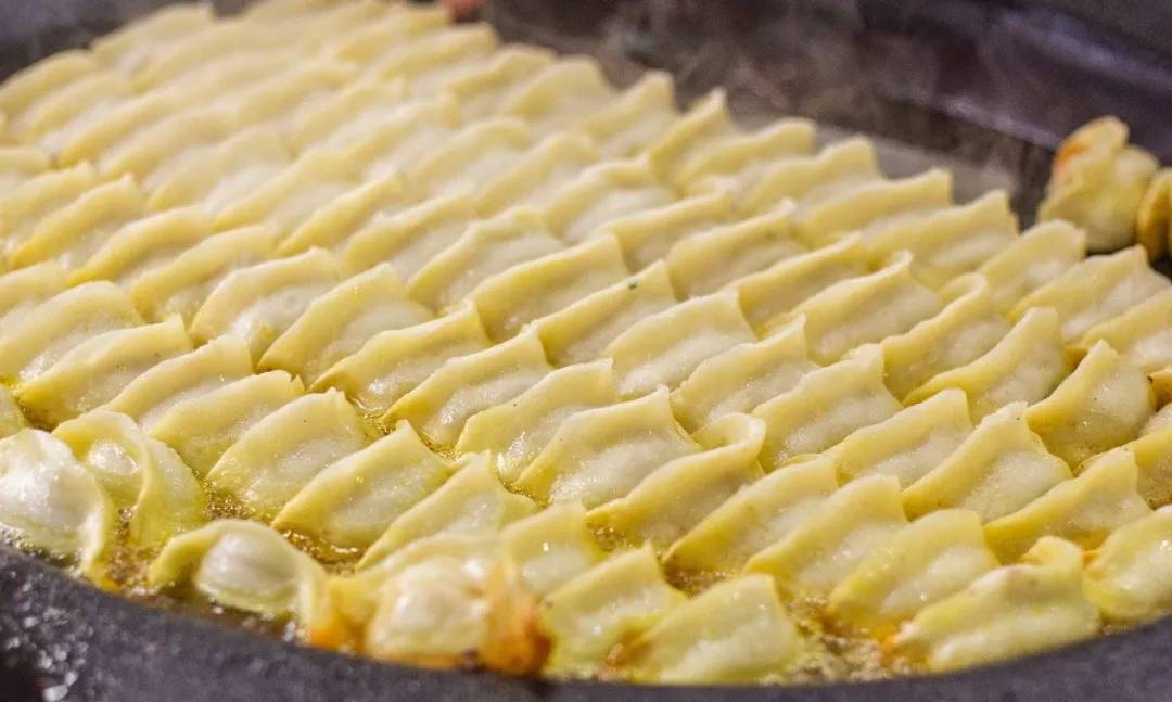 卖锅贴月入10万,卖锅贴一年赚多少钱