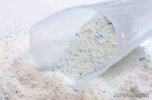 家庭花卉盆栽土里怎么除虫,盆栽花卉除虫除菌剂