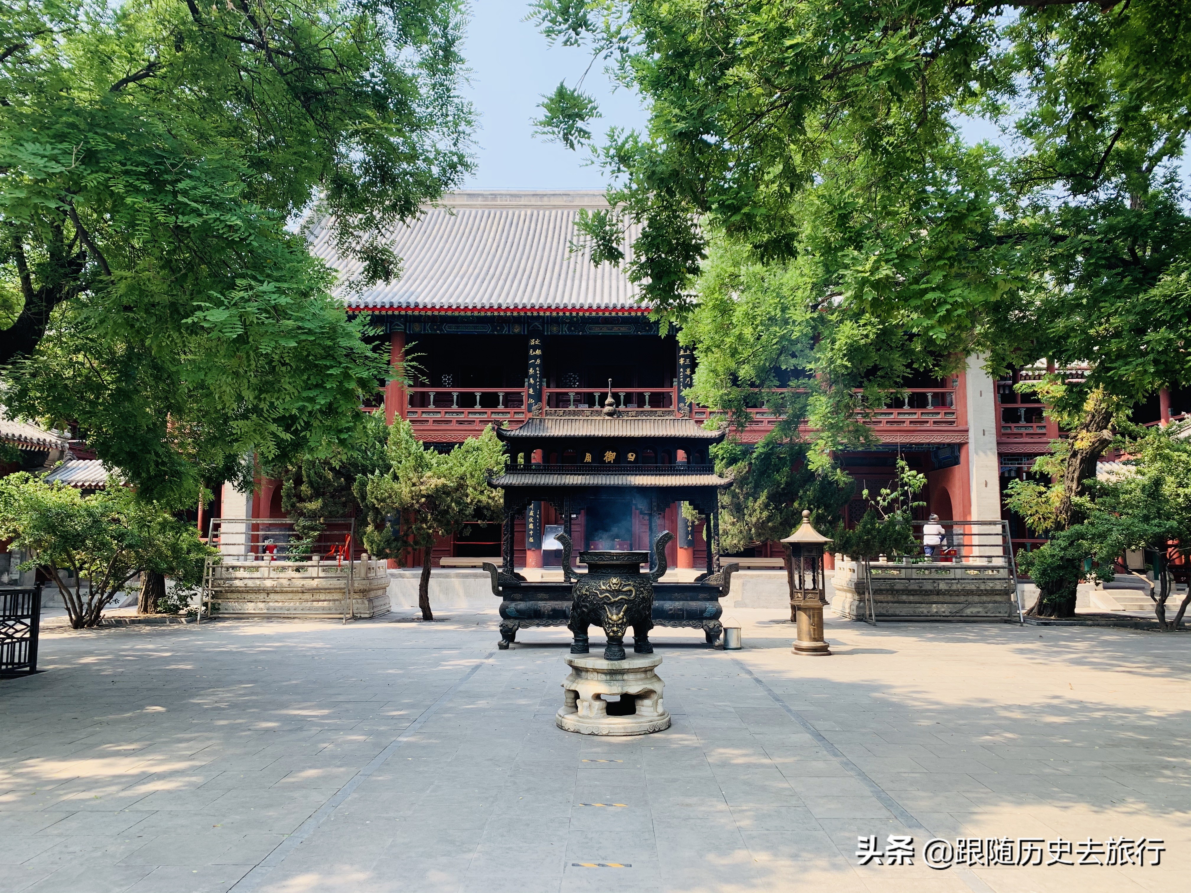 白云观里为什么要拜丘处机,北京白云观白云真人