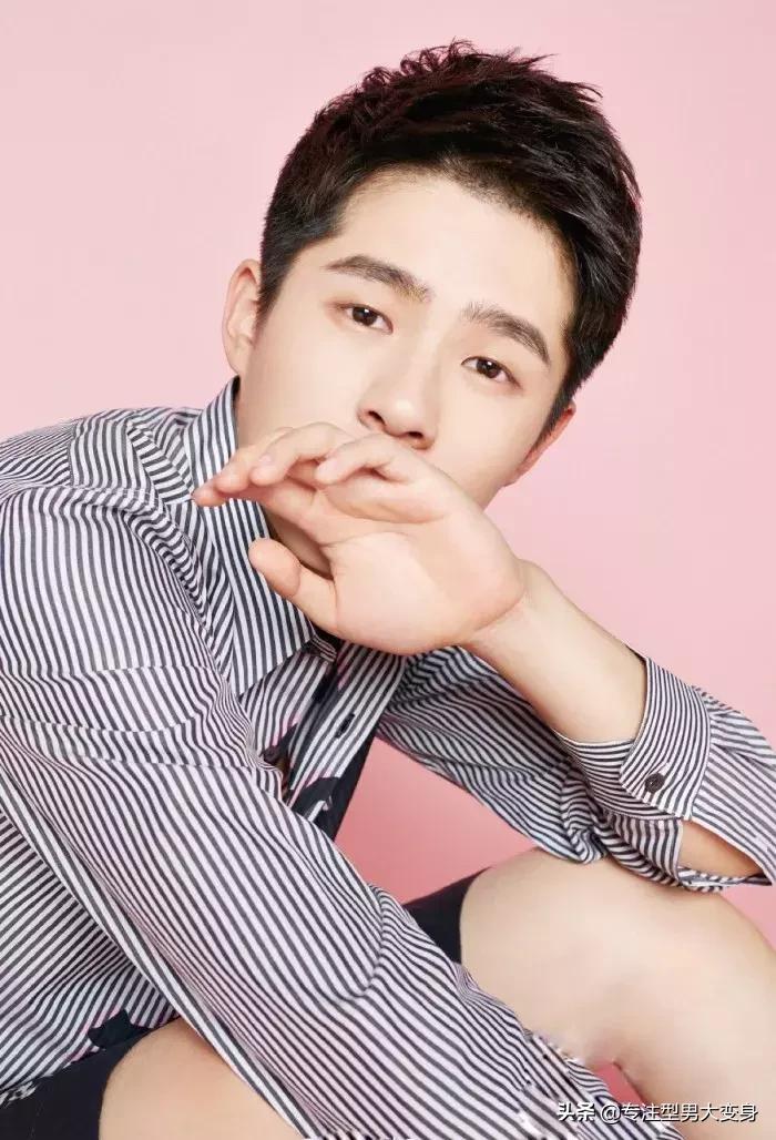 颜值不高男生怎么拍抖音素材,相貌不出众的男生怎么拍照