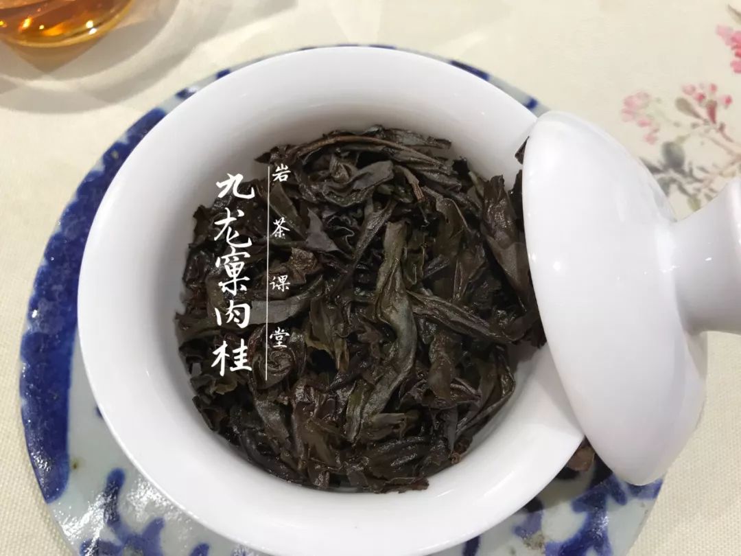 为什么肉桂喝起来有一股糊味,大红袍马头岩肉桂喝了口干