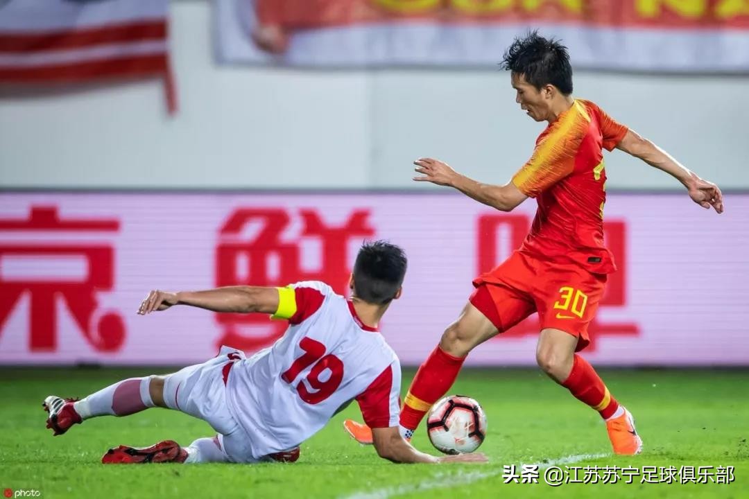 江苏苏宁吴曦谢鹏飞,谢鹏飞打吴曦完整视频