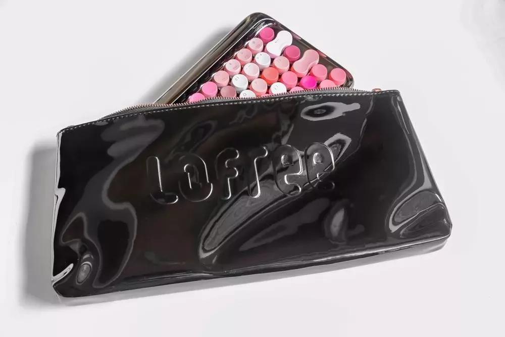 男朋友看到就想带回家私藏的“口红”机械键盘，安卓苹果一键切换