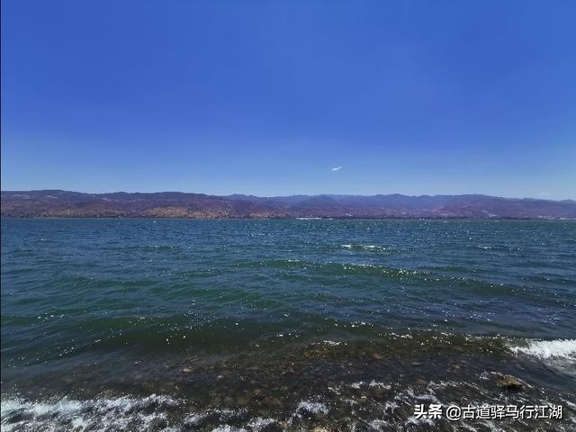 成也螺旋藻，败也螺旋藻～这个中国唯一的湖泊，未来该何去何从？