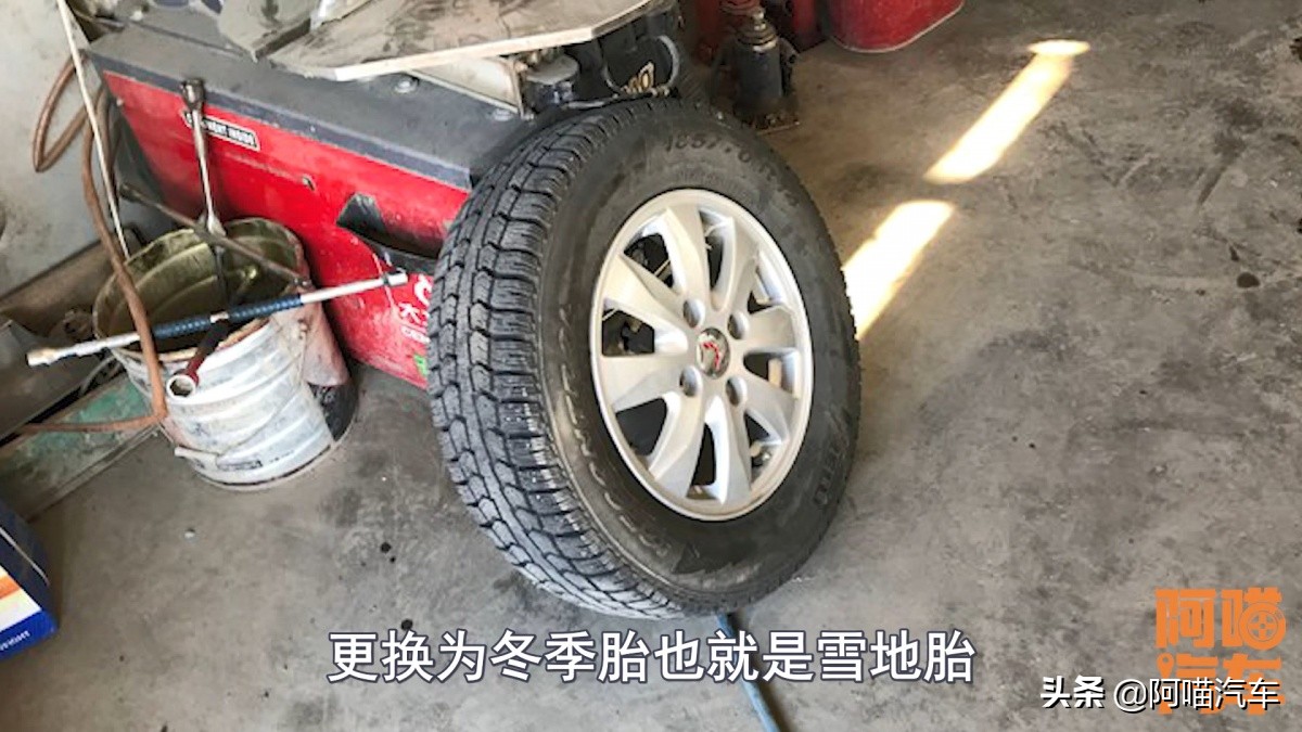 有没有必要换雪地轮胎,冬天需要换雪地轮胎雪地表现