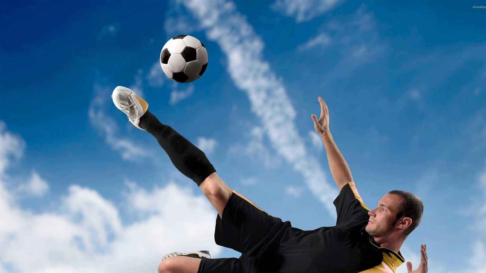 关于足球的奇葩玩法,足球场上奇葩的进球