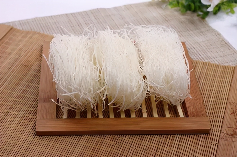 五块钱一斤的红薯粉条是真的吗,5元一斤红薯粉条能吃吗