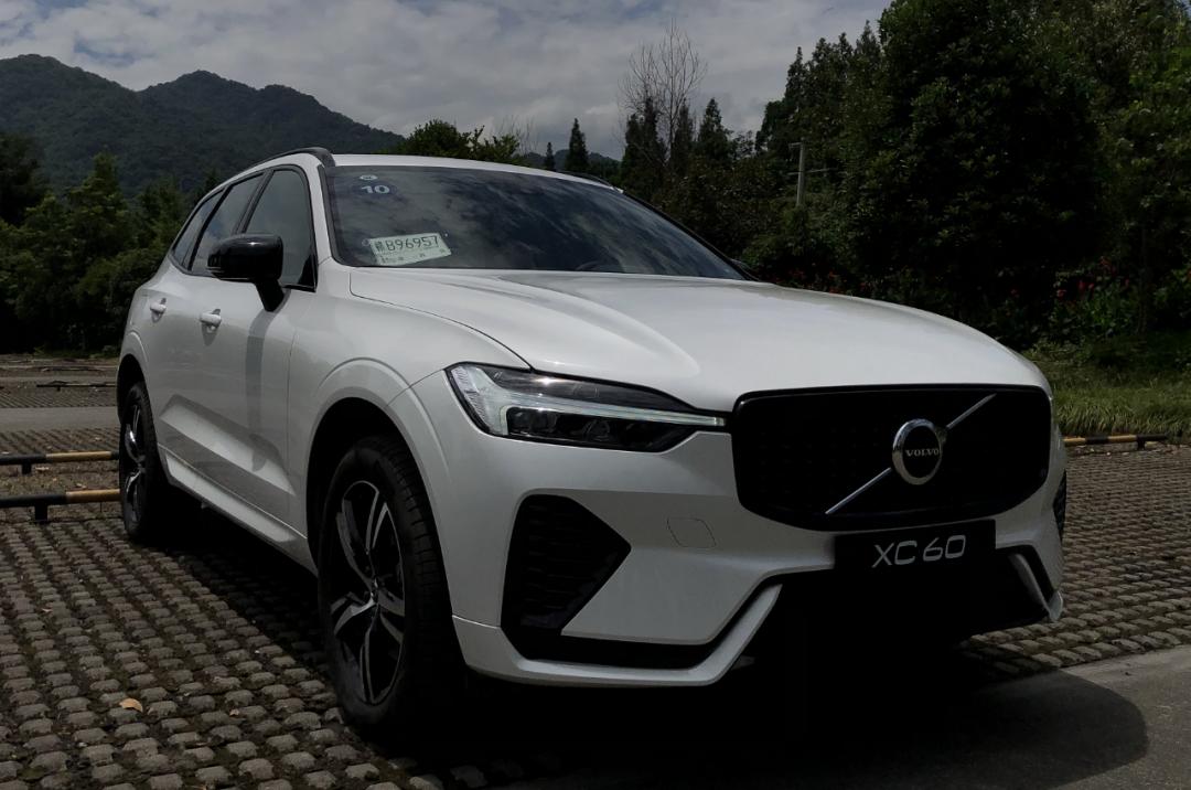 沃尔沃xc60T8深度试驾评测,沃尔沃xc60recharge版测评