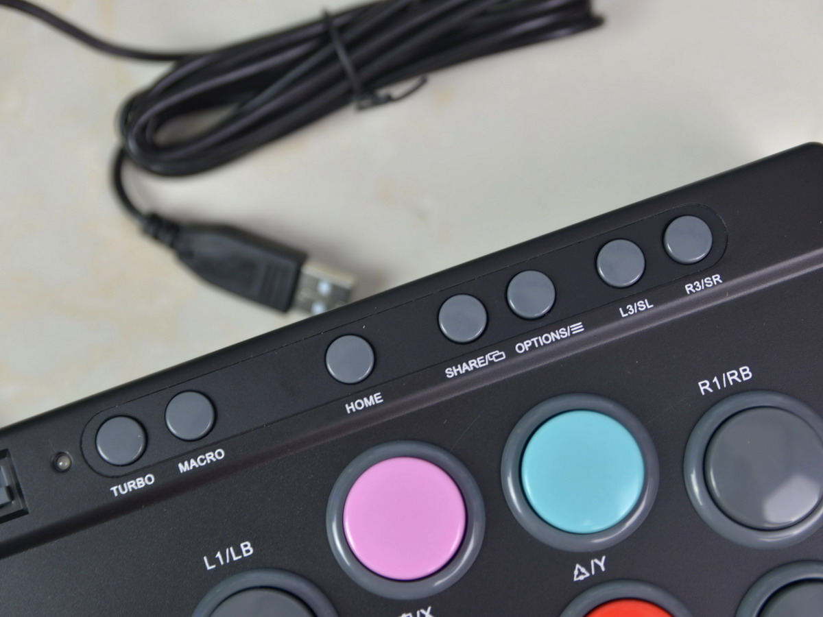 格斗游戏和模拟器,莱仕达pxn-0082怎么连接电脑