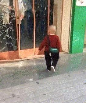 搞笑动图gif熊猫,搞笑动图gif图片哪里下载