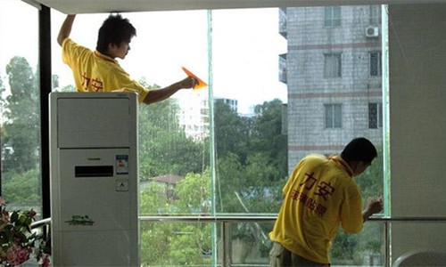 玻璃贴膜怎么贴得最快,玻璃贴膜从哪面贴好