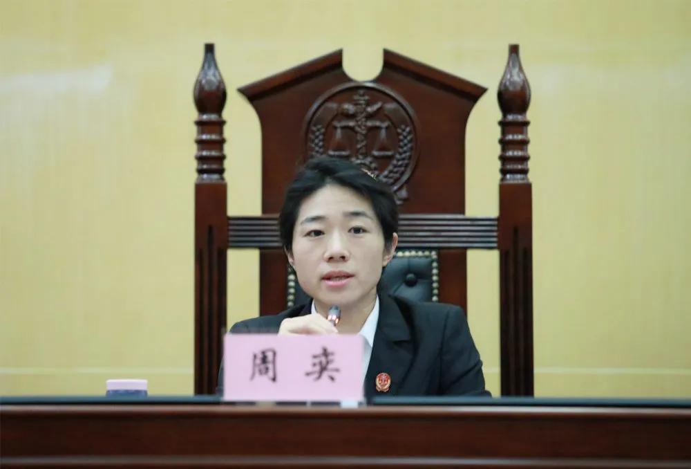 百名人民陪审员宣誓就职,54名人民陪审员宣誓