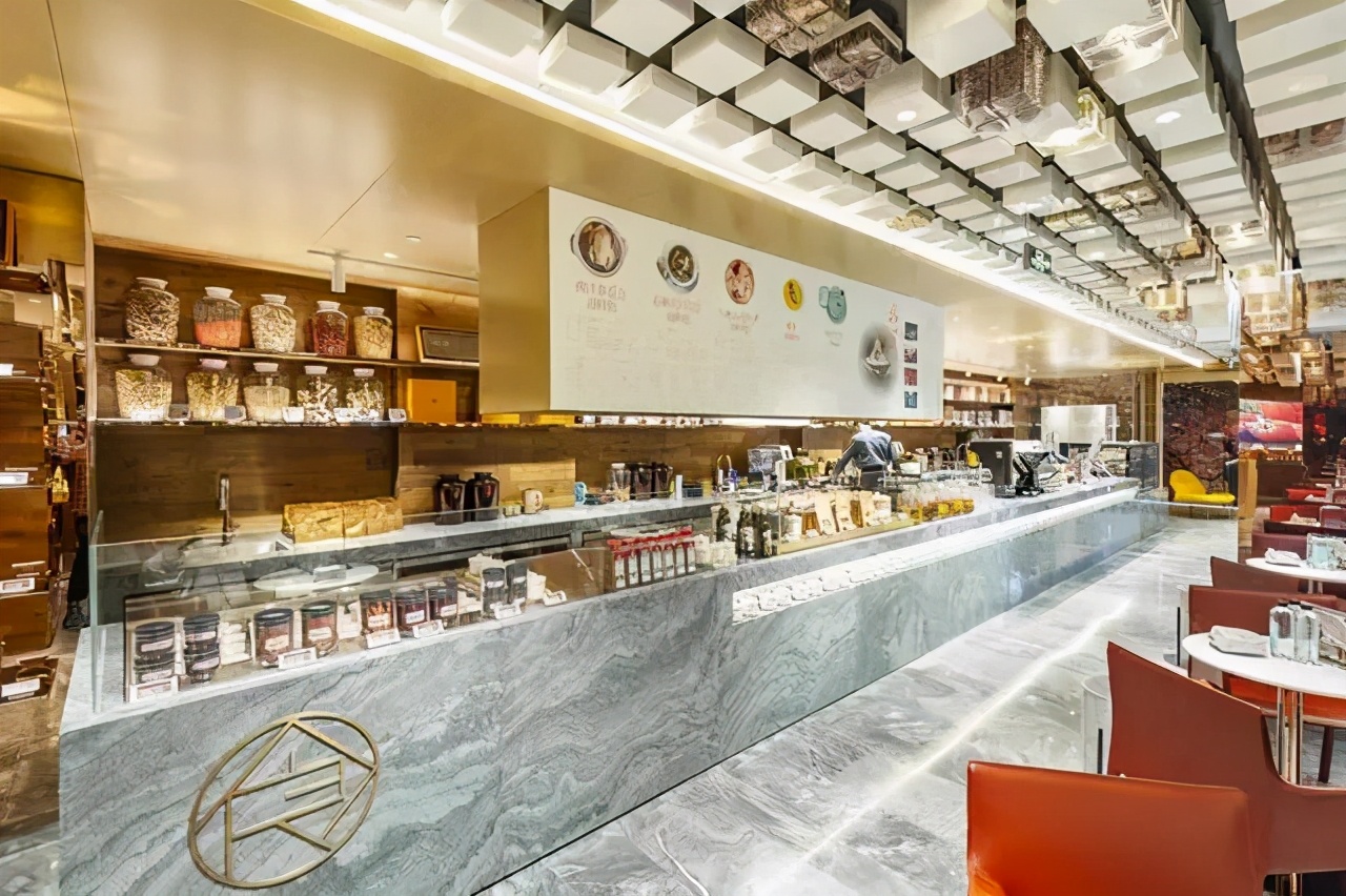 女装品牌艾格破产不,艾格破产了