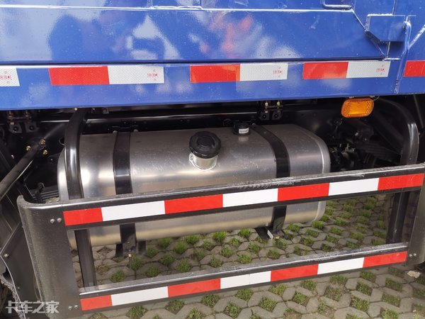 福田瑞沃es5渣土自卸车,合法装载2吨的轻卡