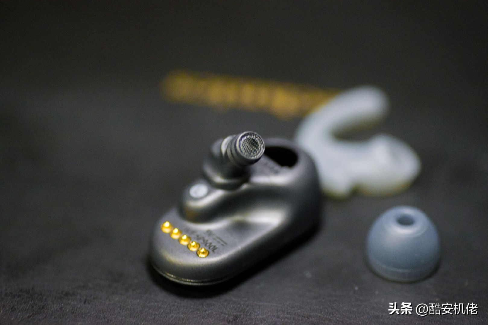 索尼降噪豆wf-1000xm4换电池,索尼wf1000xm4无线降噪耳机简评