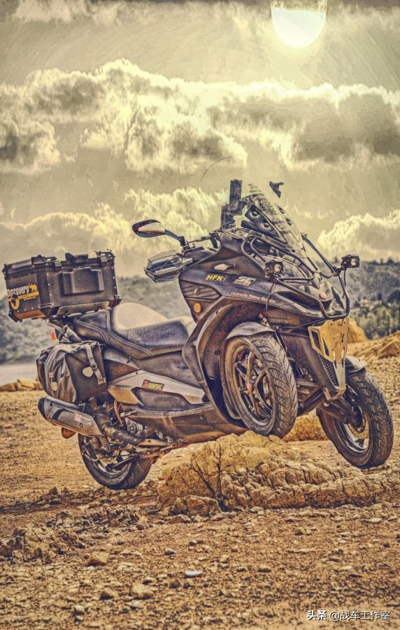 宏佳腾350评测视频,宏佳腾3d350r试驾