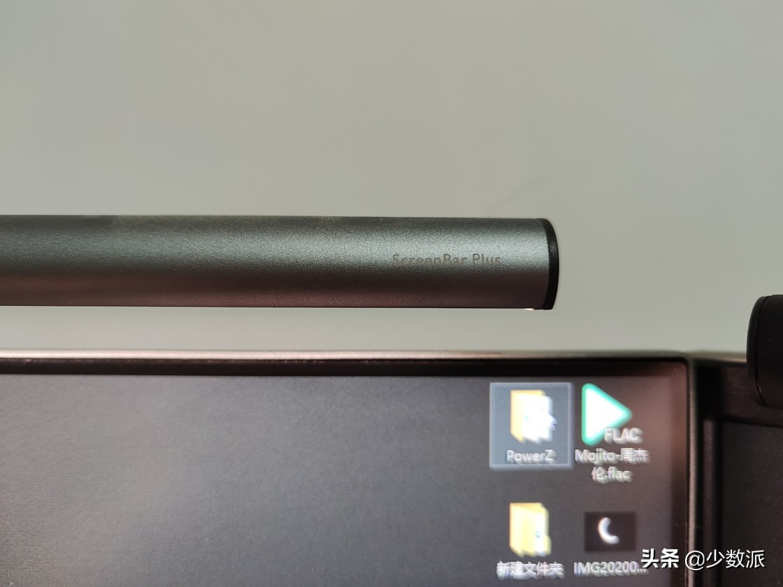 这也许是设备最多的桌面？我的「实用主义器材派」桌面分享