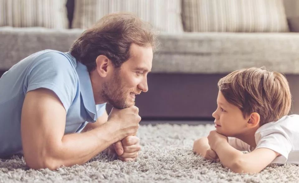 孩子总撒谎打骂都不听怎么办,孩子天天撒谎怎么教育