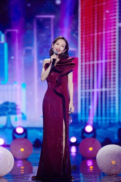 王鸥最惊艳的穿红裙,王鸥早期中央台