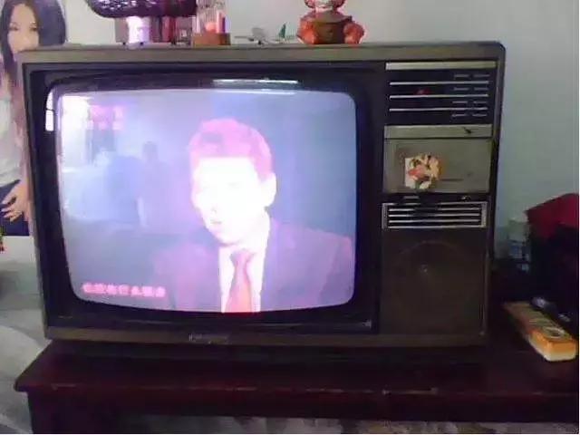 从捡垃圾到世界冠军电影视频,从捡垃圾开始到世界首富在线观看