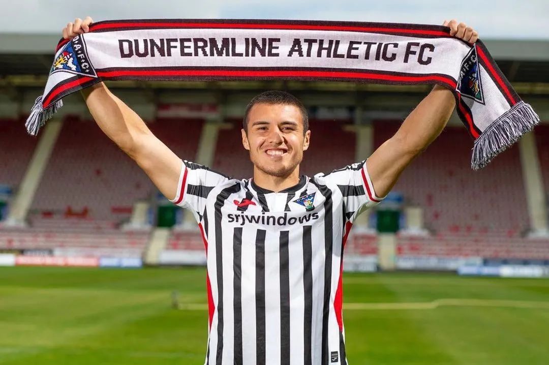 国足足球队员名单最新,中国足球小将去英国公布名单