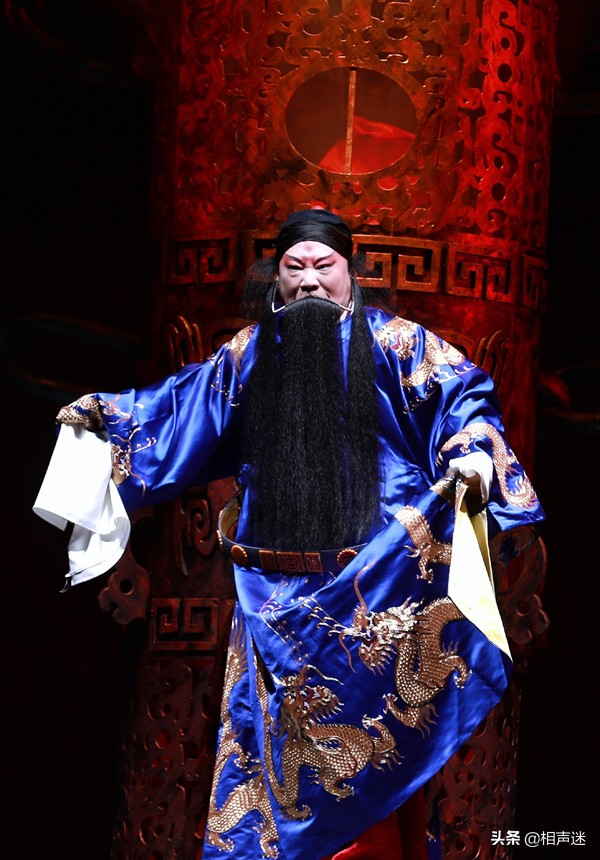 德云社退票名场面郭德纲,郭德纲于谦相声台下观众吵着退票