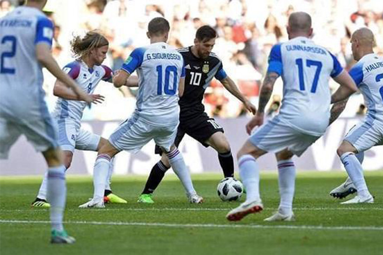 “世界足球先生”梅西,连房子的设计都体现着对足球的深沉热爱。