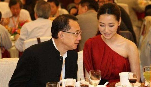 从玉漱到萧美娘,背靠资源难“翻红”的*冰白**:当红隐退后悔了吗?