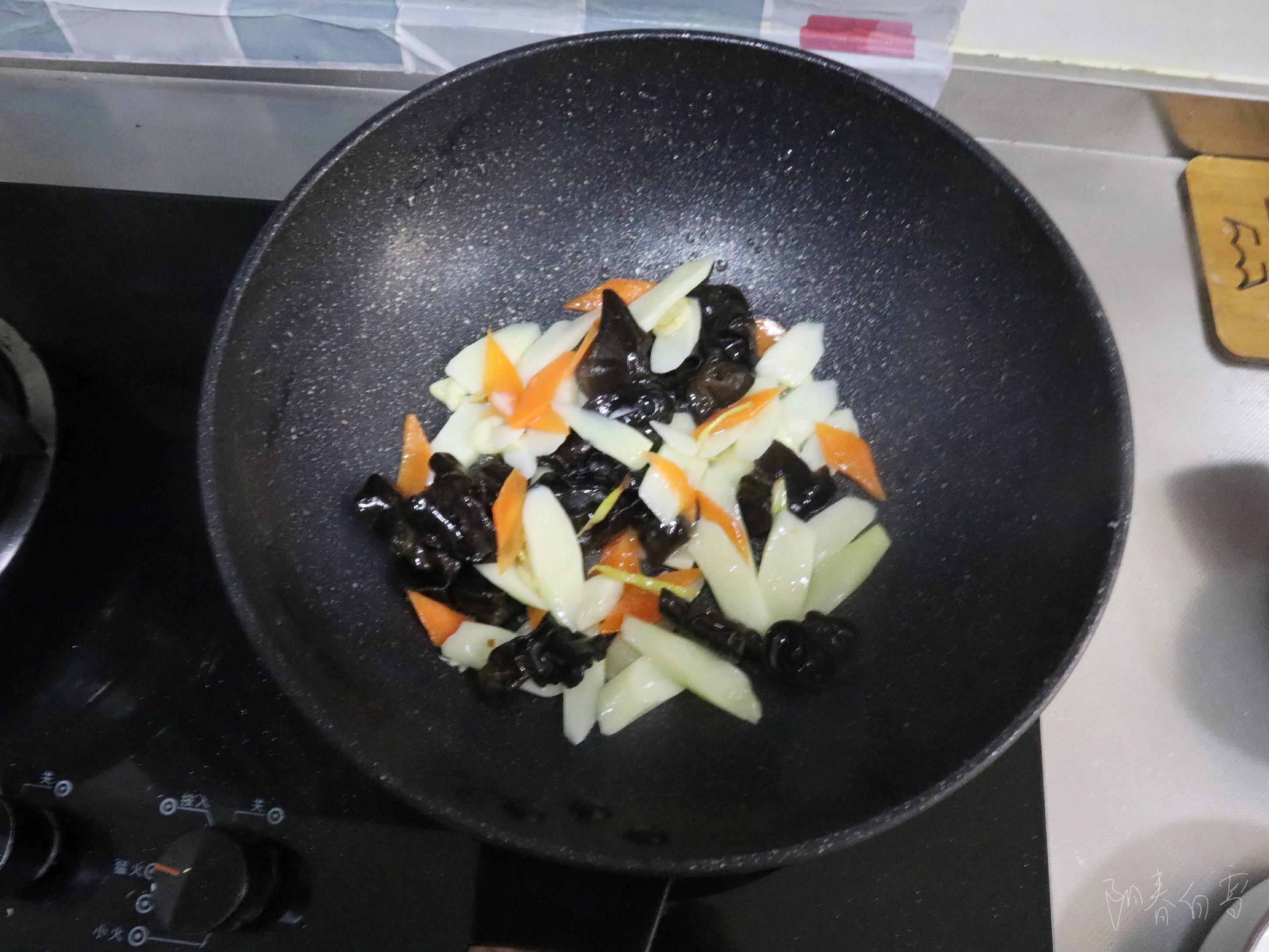 清炒山药荷兰豆山药买哪种,清炒山药选毛山药还是粉糯的