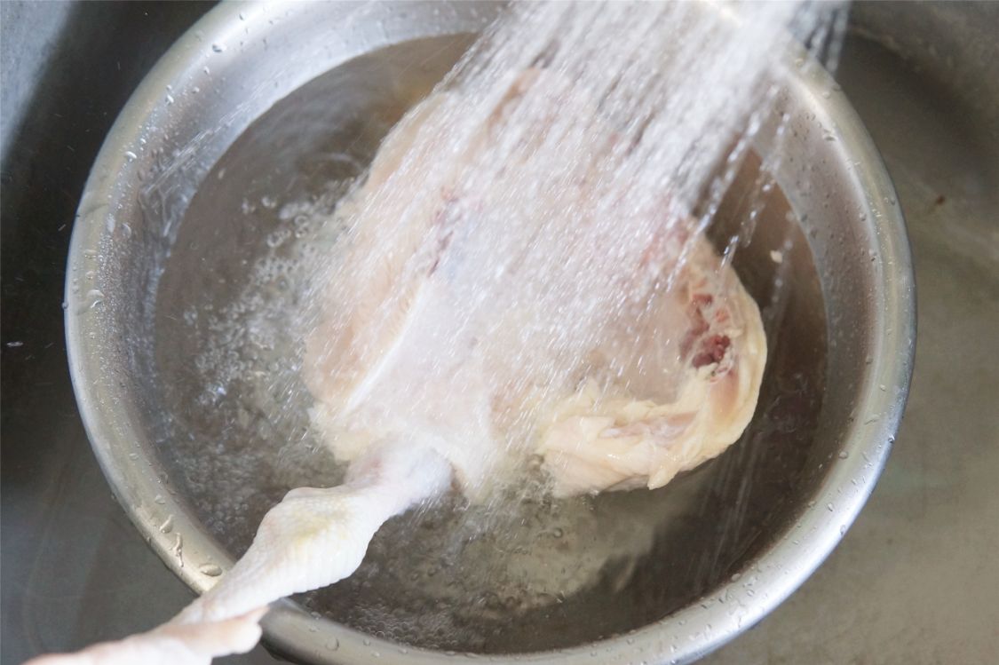 煮鸡汤最好吃的做法,鲜香鸡汤的做法