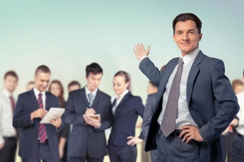 一个做生意非常精明的人,做销售哪些行业比较有积累性呢