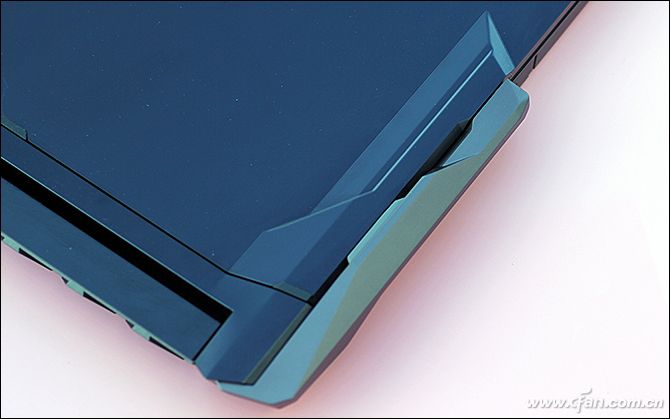 宏碁掠夺者刀锋900,宏碁掠夺者刀锋900的键盘感受