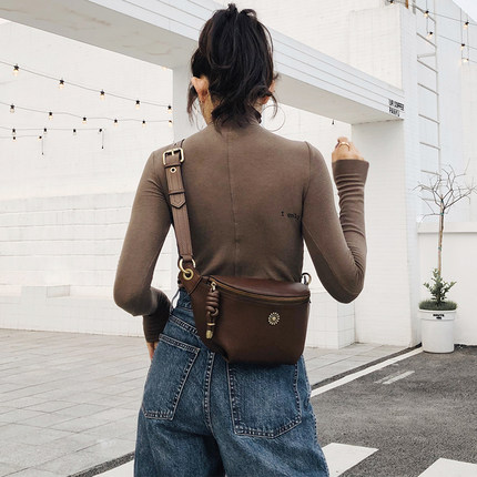 包包小众高级感ins风小方包,新款时尚百搭包包棕色