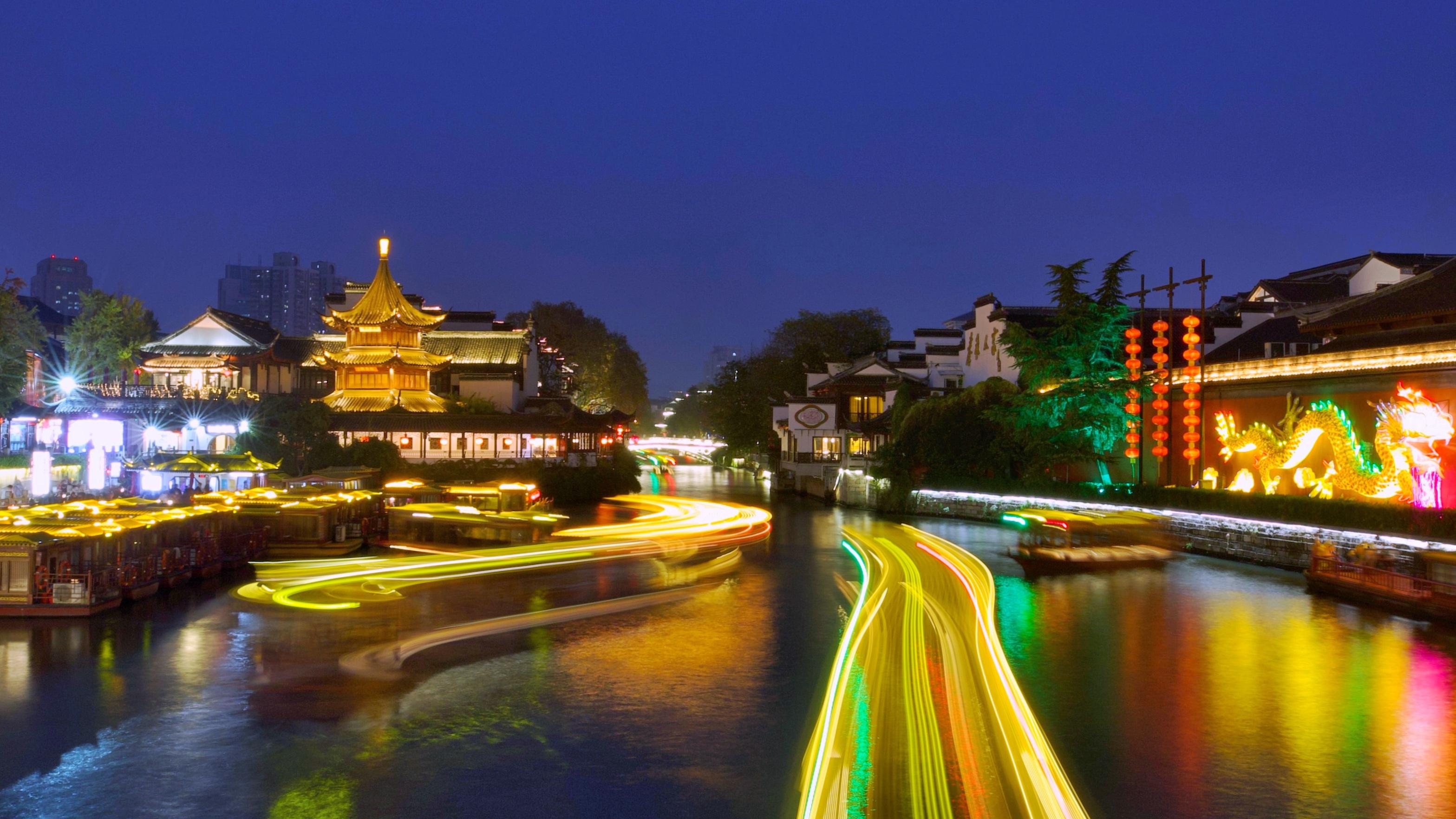 同样光圈定焦还是变焦好,同样是原相机拍照区别在哪里