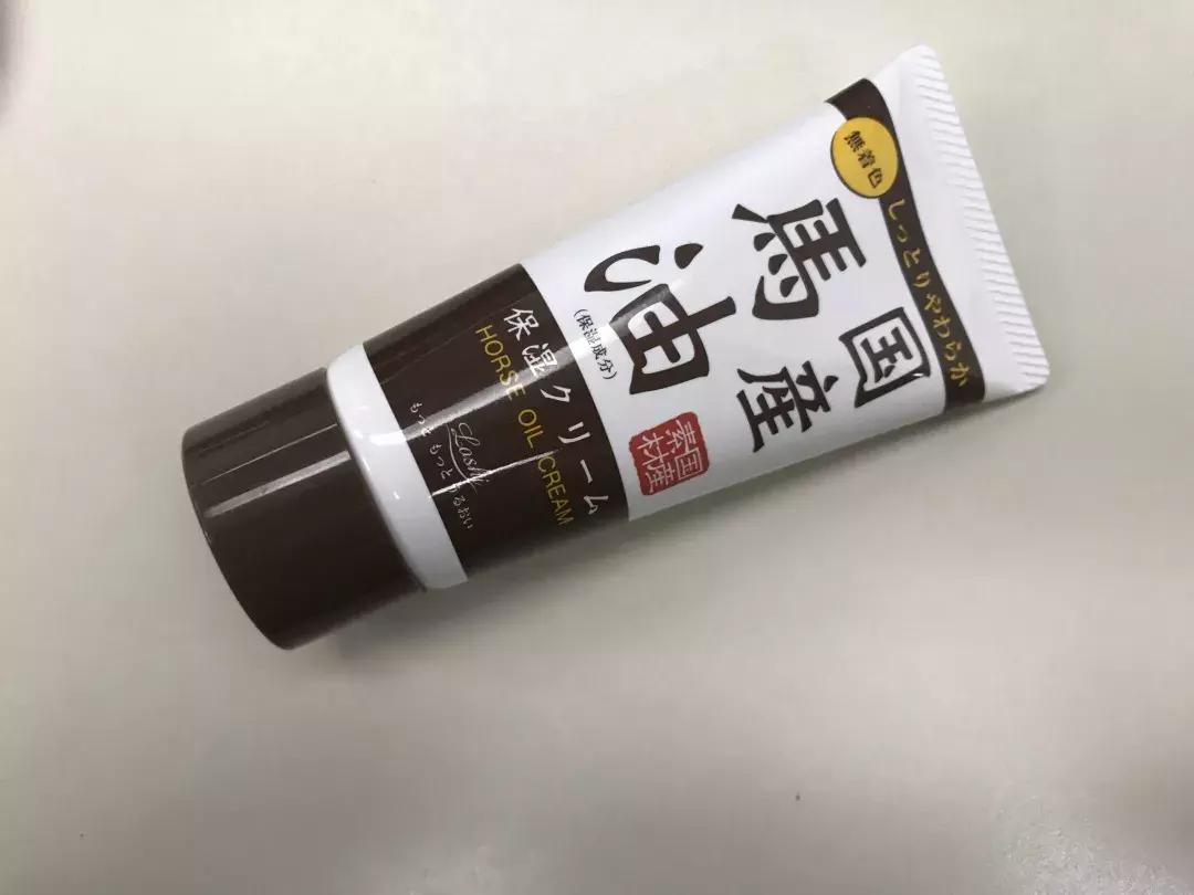 又到了一年手脱皮的季节了,又到了手干手裂的季节