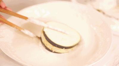 油炸后的剩油怎么用？大厨教你一招，剩油变香油，健康不浪费