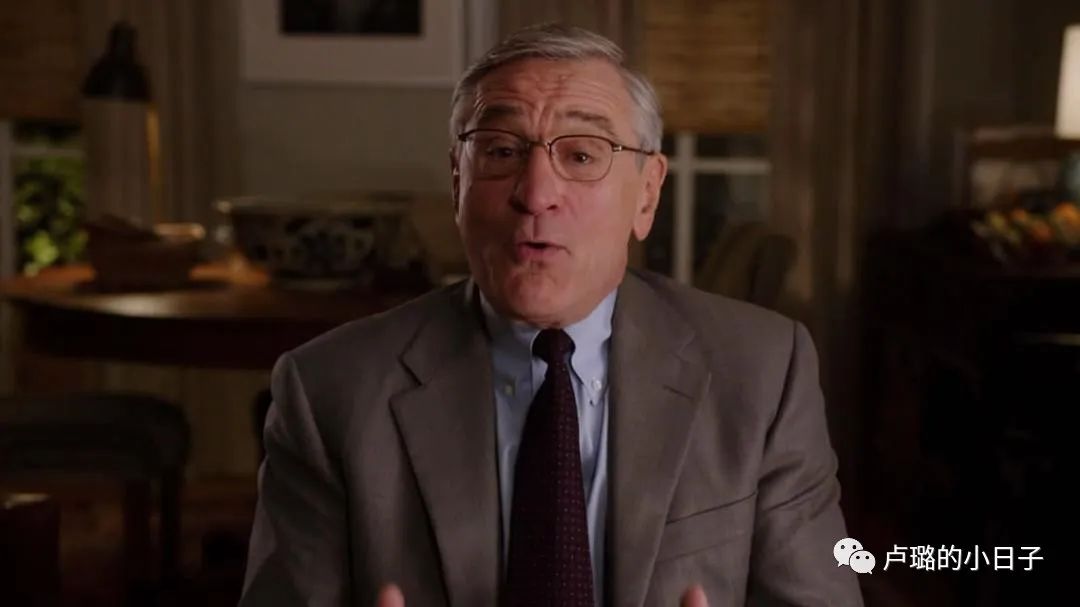 从OL到高管，安妮海瑟薇的职场穿搭，真的是最完美的模板