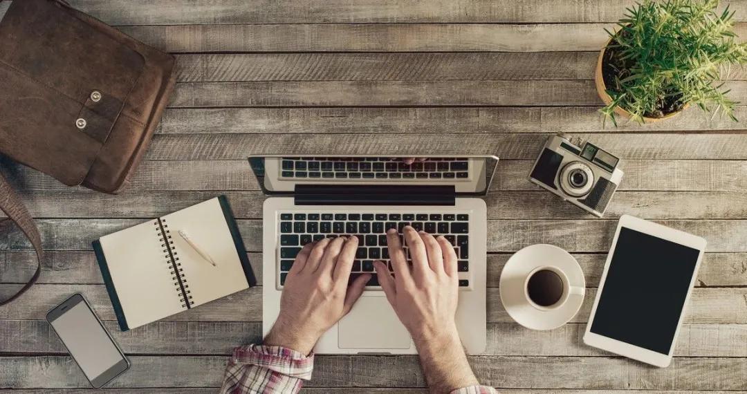 职场中要在意别人的评价,职场人要警惕这几个套路