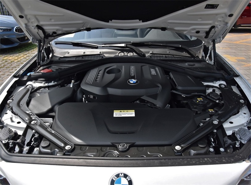 奥迪a3软顶敞篷落地价,奥迪a3敞篷和宝马2系敞篷怎么选