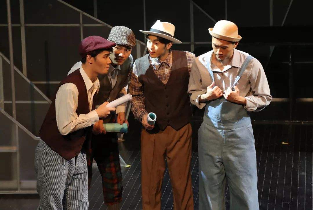 话剧和电视剧的表演区别,话剧和影视表演最大的不同