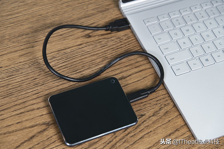 东芝xs700评测,东芝p300硬盘测评