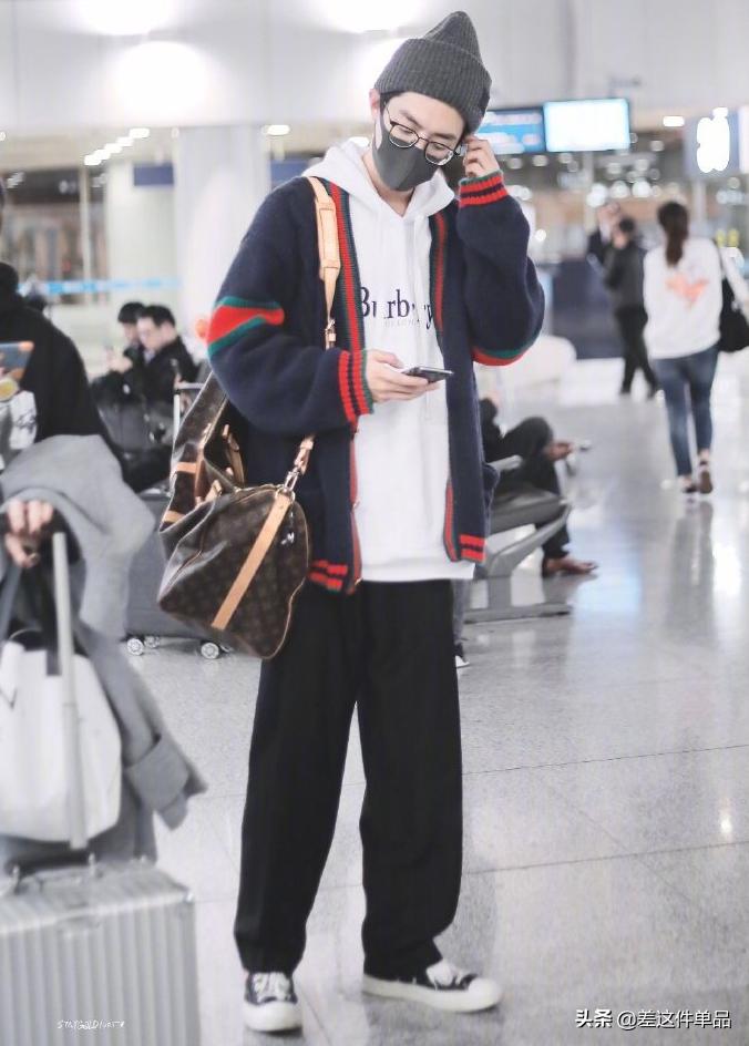 肖战吴磊衣品,肖战易烊千玺衣品