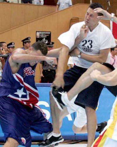 中国男篮打架十大高手排行,中国男篮史上十大打架高手