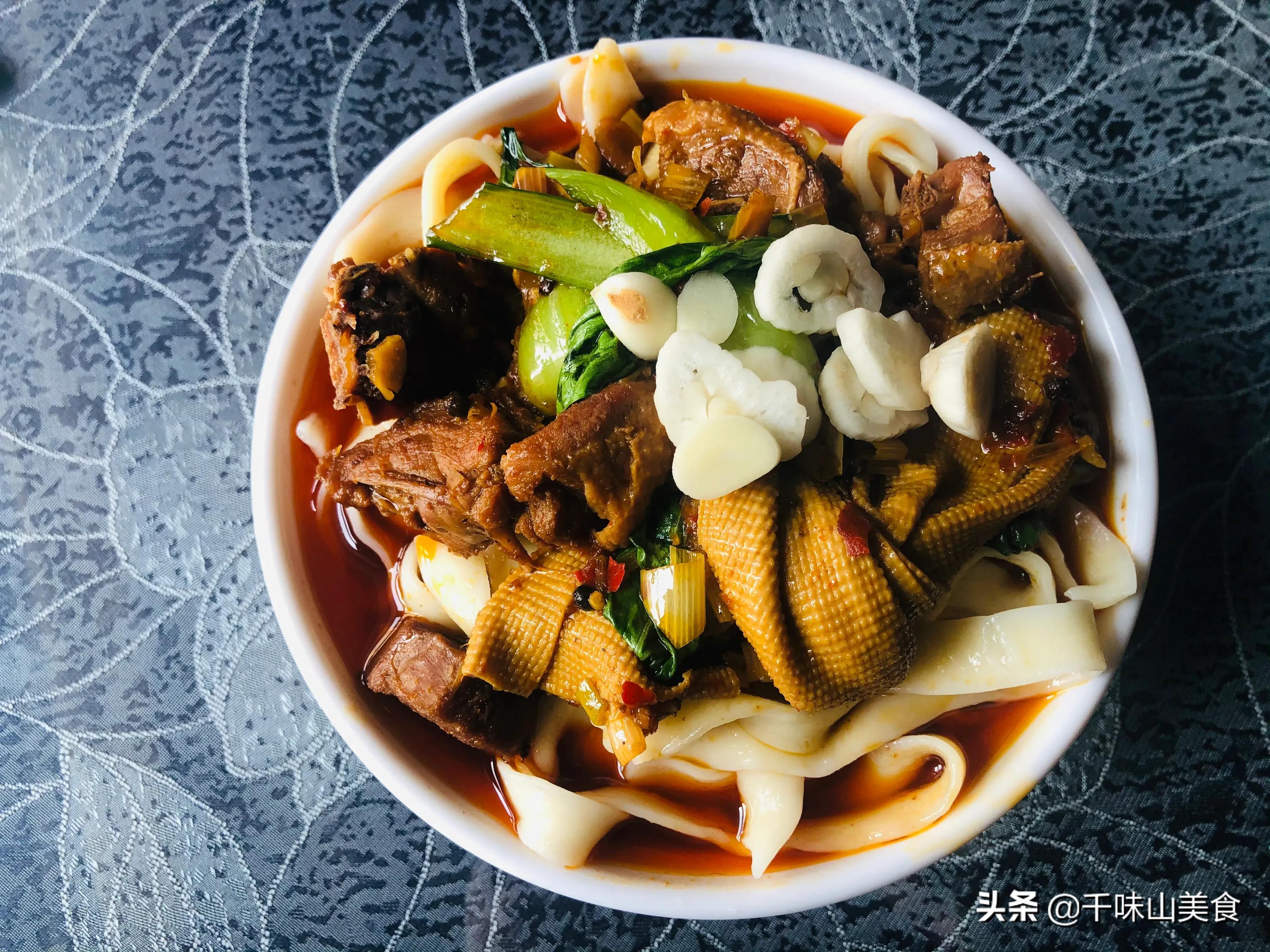 煮面条糊锅，大厨分享煮面窍门，好方法不粘连不糊锅，50碗都不怕